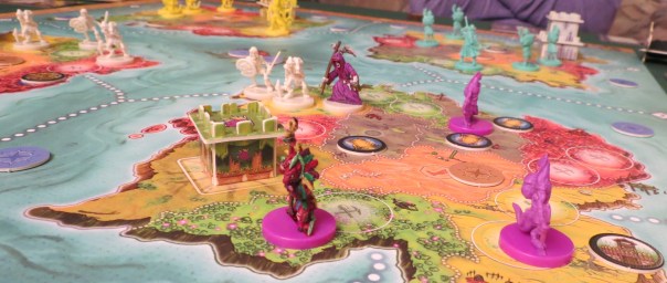 In the background, the lioncrumps and the elfz stare each other down.