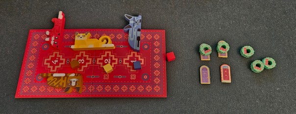 Yes, I have the "deluxe" cats and wreaths. No, they don't make much of a difference.