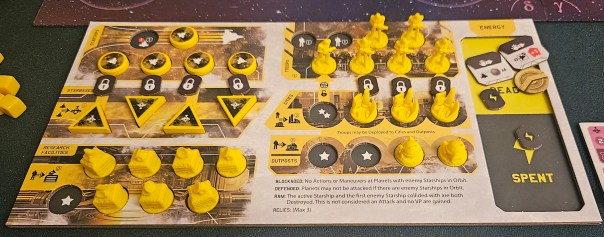 Yes, I play yellow. Even when it hurts the eyes.